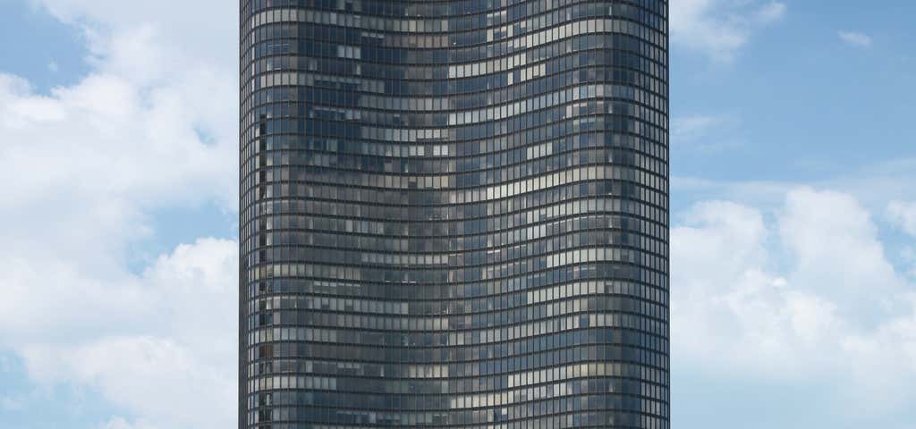 Photo of Lake Point Tower