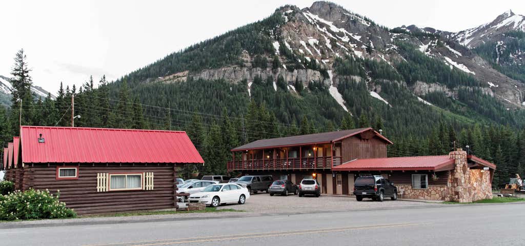 Photo of High Country Motel Aand Cabins