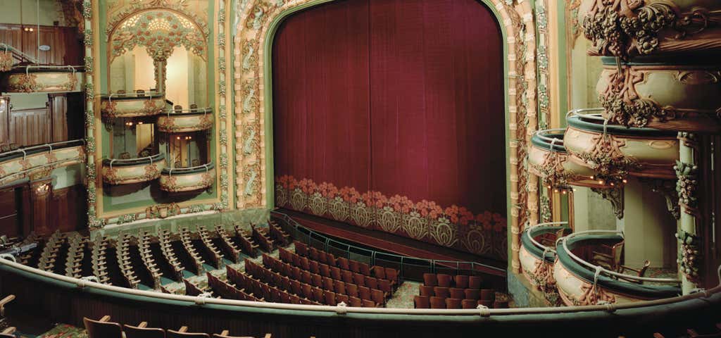 Photo of New Amsterdam Theatre