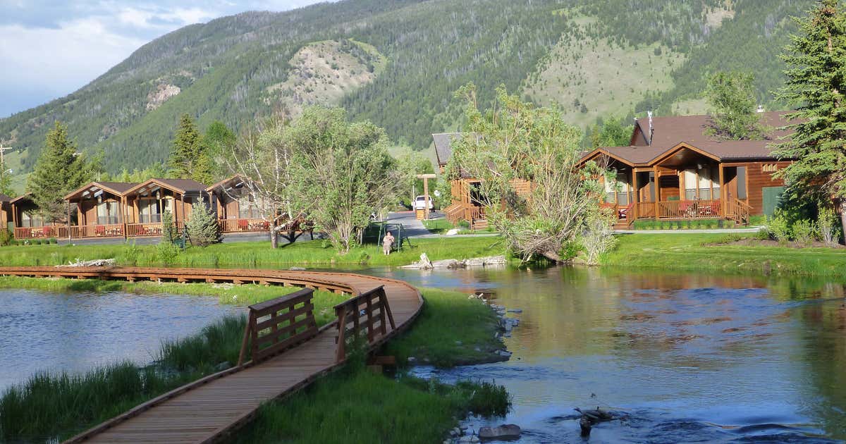 Rustic Inn at Jackson Hole Creekside Resort & Spa, Jackson Roadtrippers