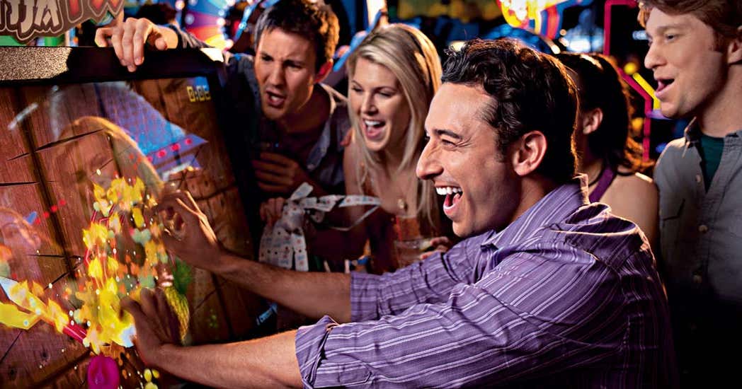 Dave & Busters Michigan, Utica Roadtrippers