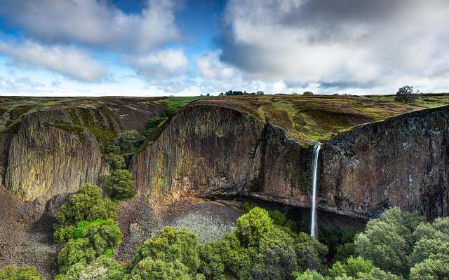 Phantom Falls