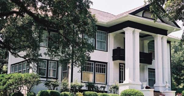 Magnolia Oaks Guest Inn, Laurel Roadtrippers