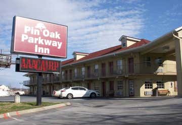 Photo of Pin Oak Motel