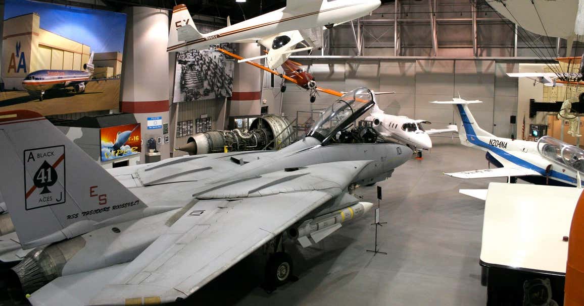 Tulsa Air and Space Museum & Tulsa Roadtrippers