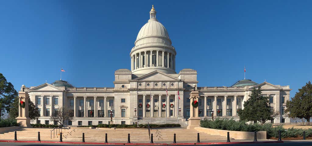 Photo of Arkansas State Capitol