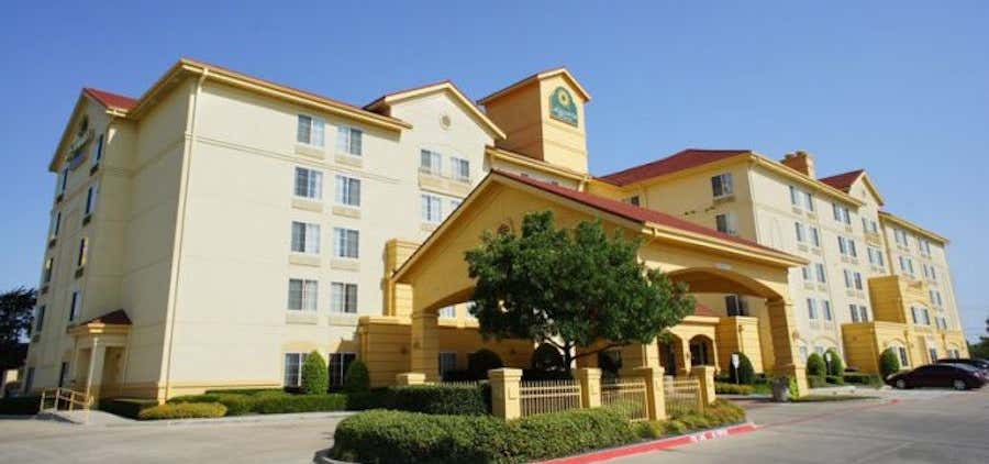 Photo of La Quinta Inn & Suites by Wyndham DFW Airport South / Irving