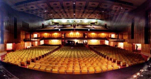 Fisher Theatre, Detroit | Roadtrippers