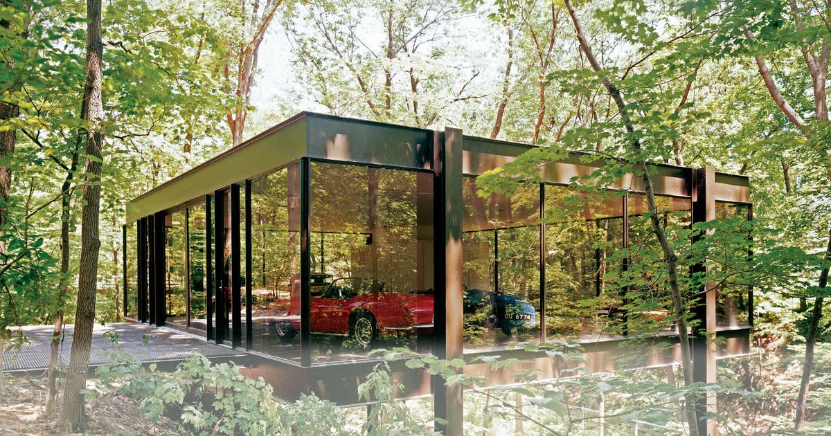 Cameron's house from Ferris Bueller, Highland Park Roadtrippers