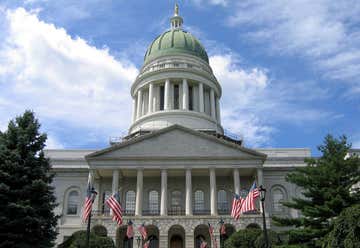Photo of Maine State Capitol & State House