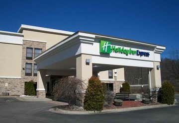 Photo of Holiday Inn Express Painted Post