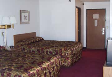 Photo of Camelot Inn - Elyria