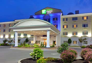 Photo of Holiday Inn Express Hotel & Suites Watertown-Thousand Islands