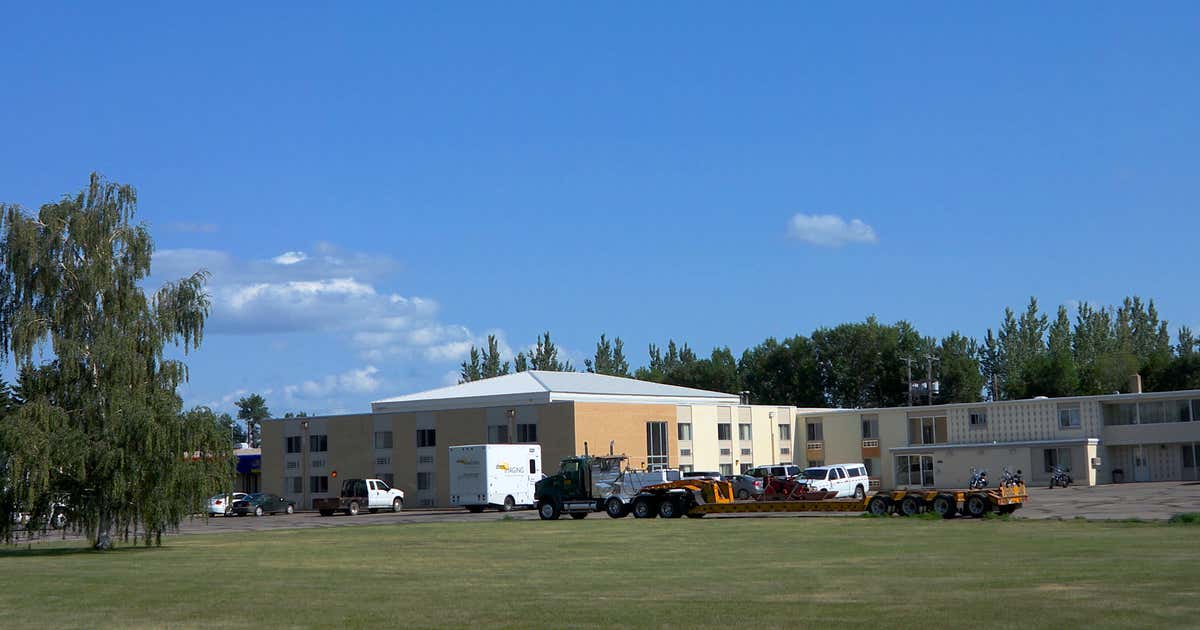 Northern Lights Inn, Rugby Roadtrippers