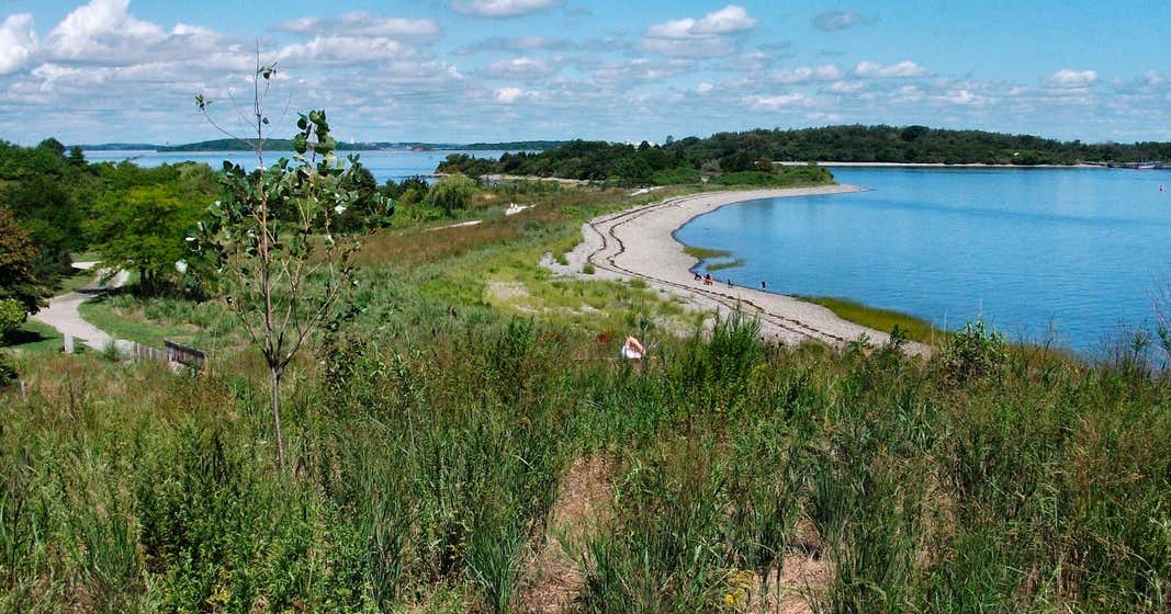 Fishermen's Memorial State Park and Campground, Narragansett Roadtrippers