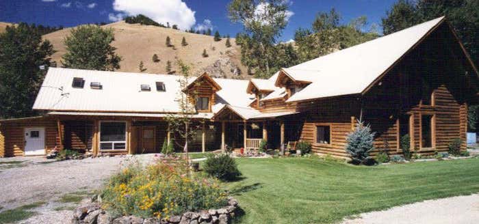 Photo of 100 Acre Wood Lodge