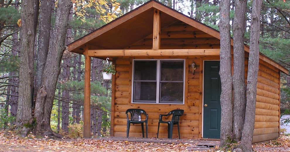 Leaning Pine Cabin Rentals & RV Resort, Sylvania Roadtrippers