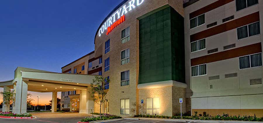 Photo of Courtyard by Marriott San Marcos