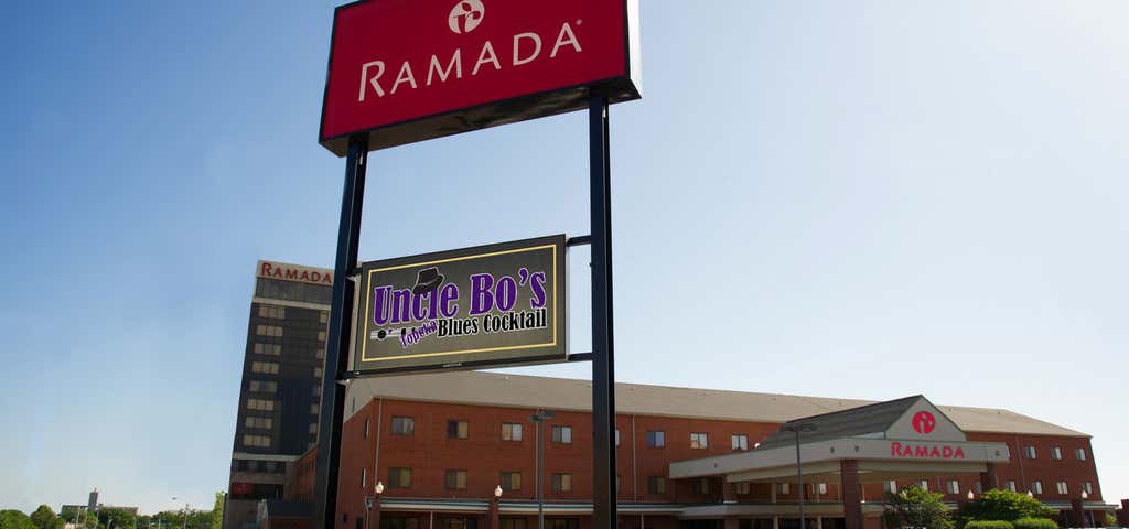 Photo of Ramada by Wyndham Topeka Downtown Hotel & Convention Center