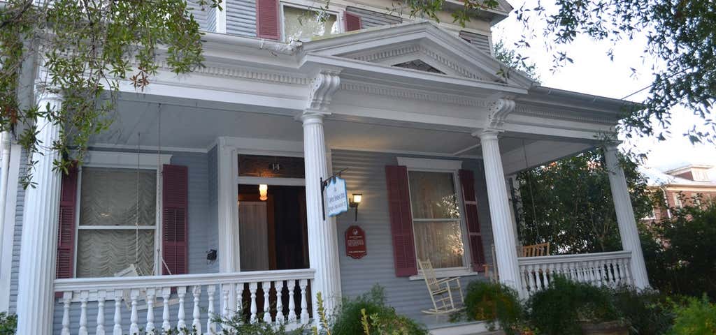 Photo of Taylor House Inn