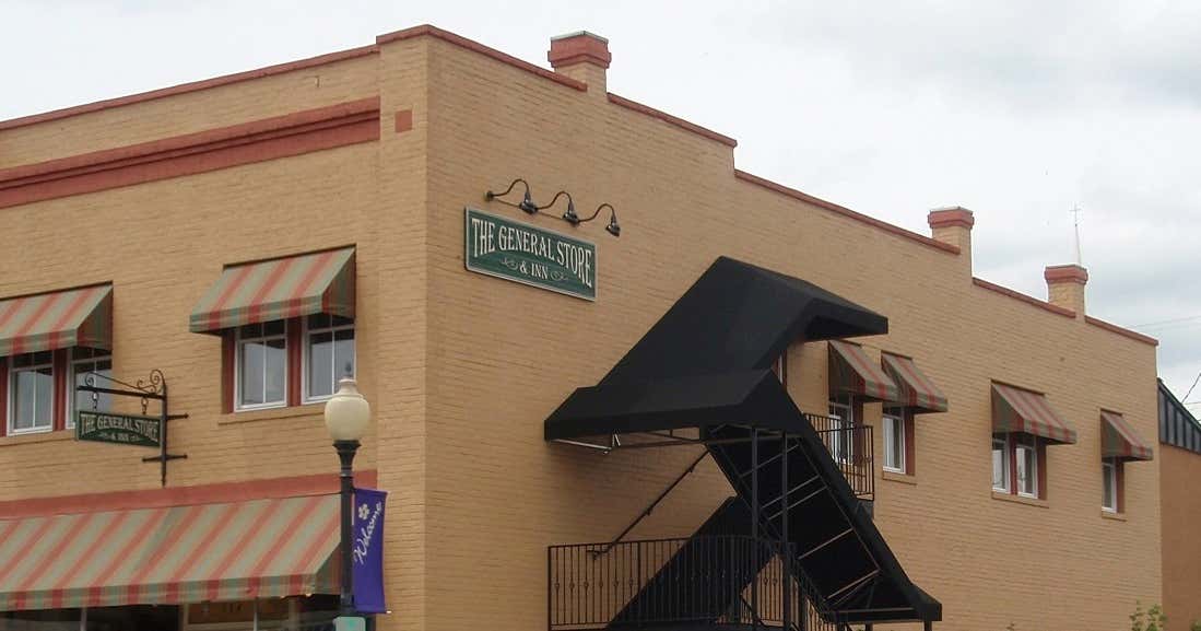 The General Store and Inn, Altavista Roadtrippers