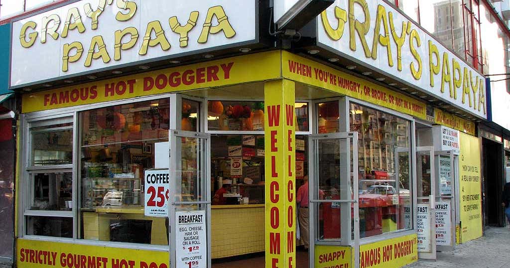Gray's Papaya, New York Roadtrippers