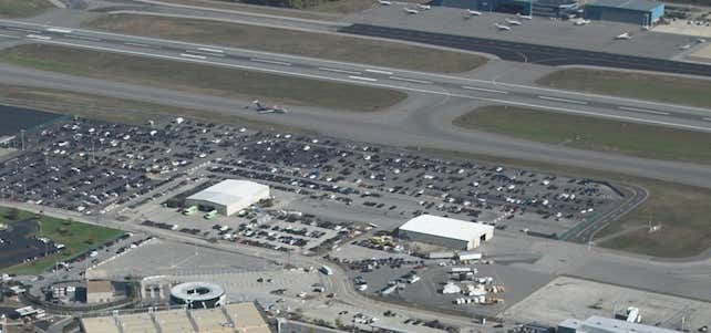 Photo of Manchester-Boston Regional Airport