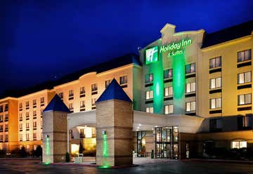 Photo of Holiday Inn Hotel & Suites Council Bluffs