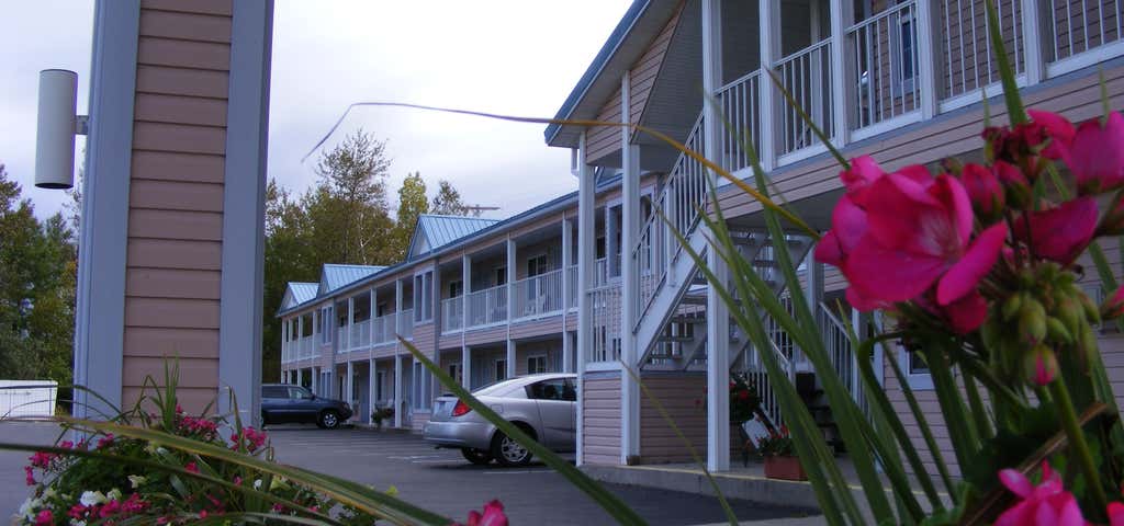 Photo of Continental Inn Cheboygan