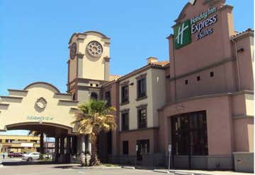 Photo of Holiday Inn Express & Suites Tucson Mall