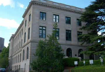 Photo of Charlotte City Hall