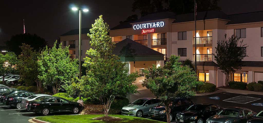 Photo of Courtyard by Marriott Charlotte Lake Norman