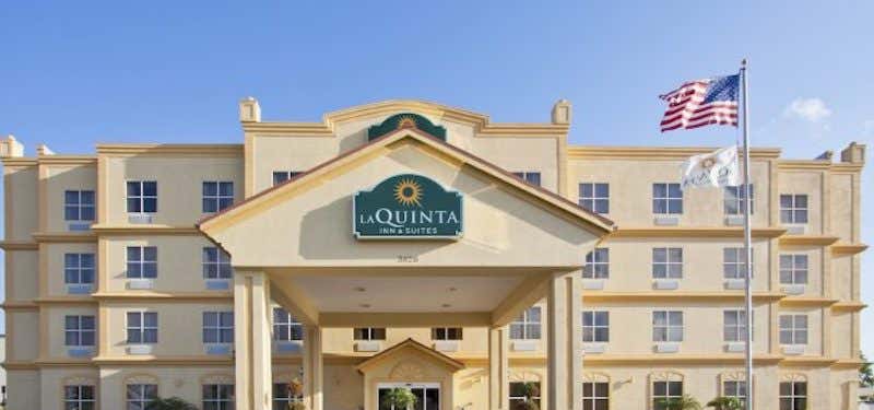 Photo of La Quinta Inn & Suites by Wyndham Tampa Central