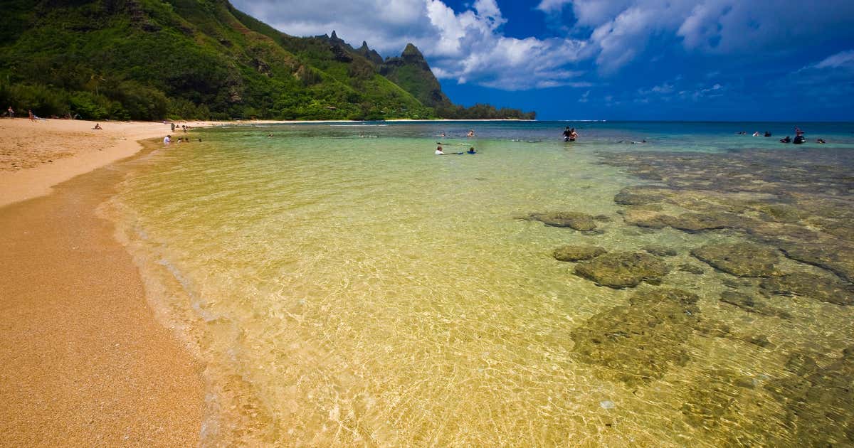 Tunnels Beach, Hanalei Roadtrippers