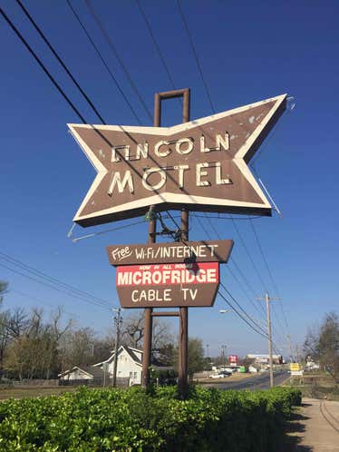 Lincoln Motel