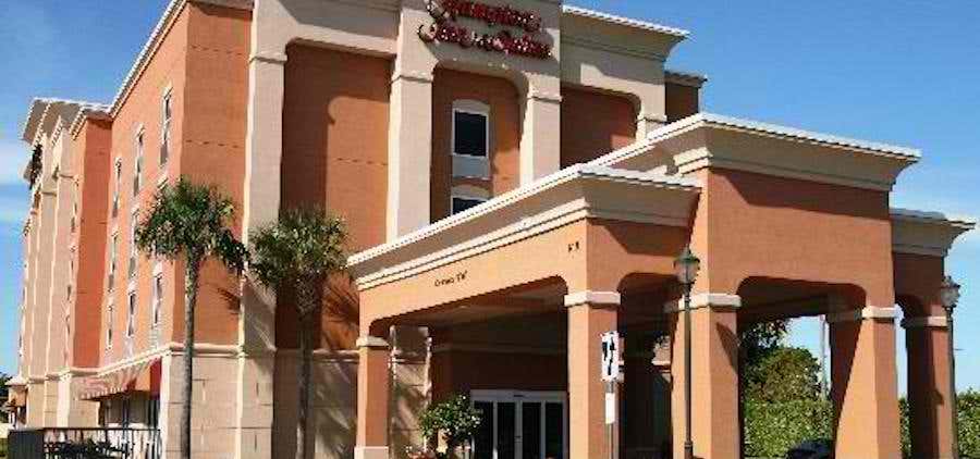 Photo of Hampton Inn & Suites - Cape Coral/Fort Myers Area, FL