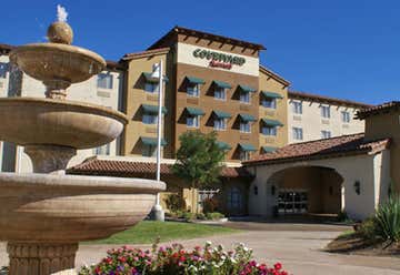 Photo of Courtyard Paso Robles