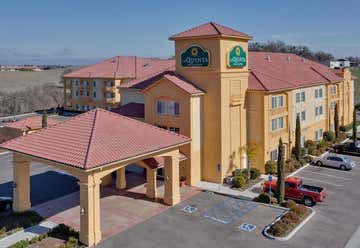 Photo of La Quinta Inn & Suites by Wyndham Paso Robles