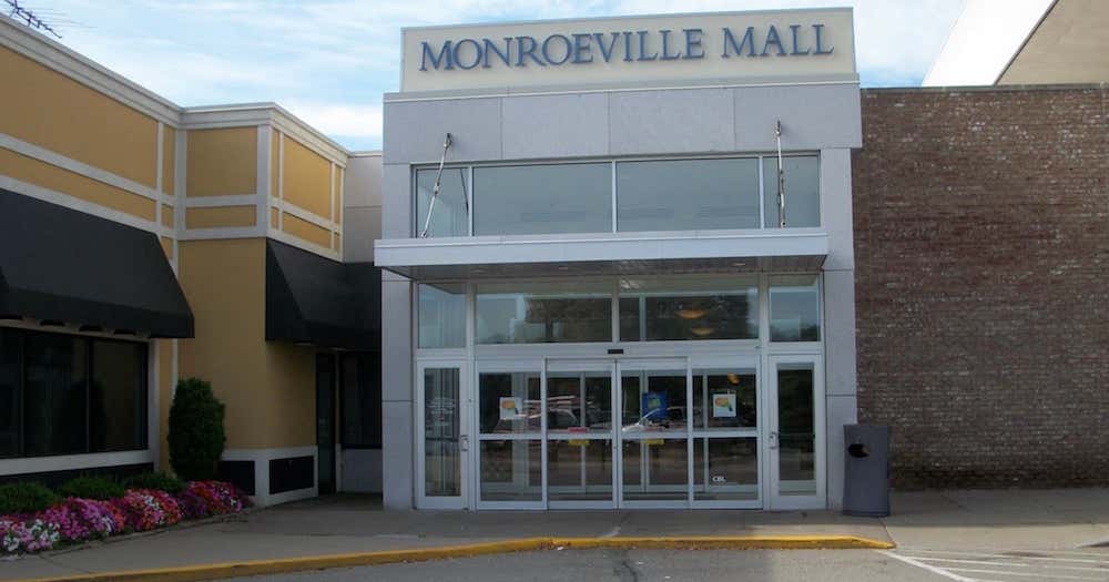 Dawn of the Dead Mall, Monroeville Roadtrippers