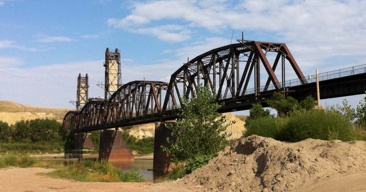 Fairview Lift Bridge & Cartwright Tunnel, Cartwright Roadtrippers