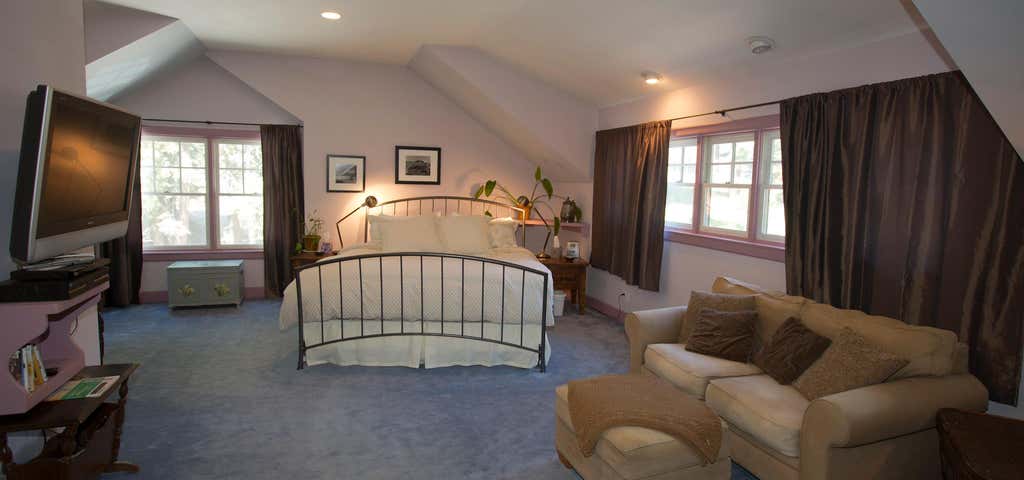 Photo of Shooting Star Bed & Breakfast