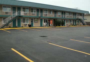 Photo of Executive House Motel