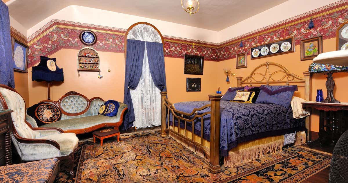 Hubbell House B&B, Seneca Falls Roadtrippers