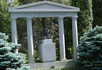 Photo of Colonel Sanders Grave Site
