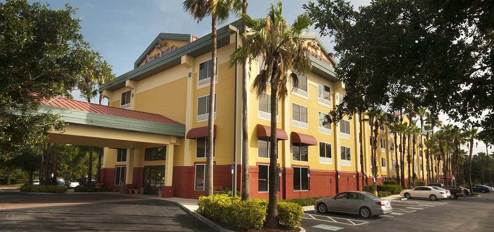 Photo of Americinn Hotel & Suites Sarasota