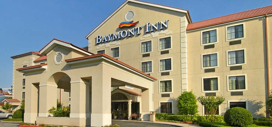 Photo of Baymont Inn and Suites Somerset