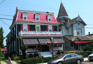 Photo of Beauclaires Bed & Breakfast Inn