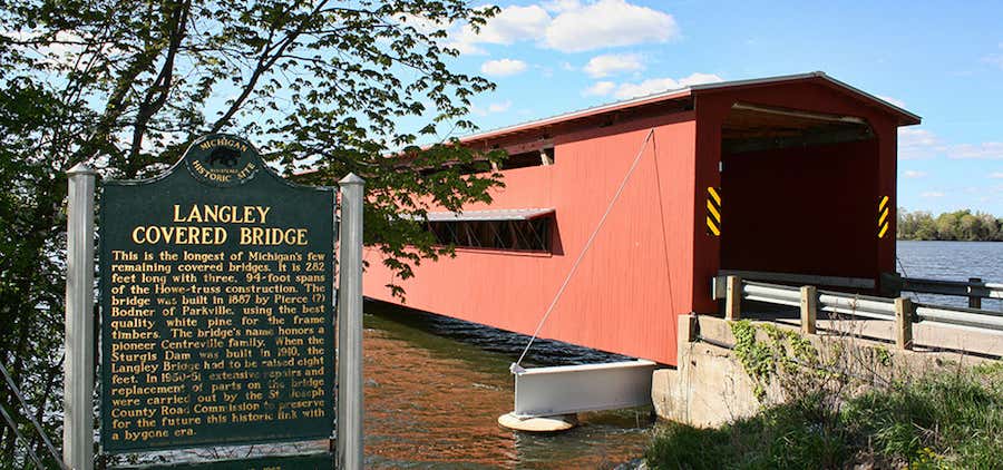 Photo of Langley Covered Bridge