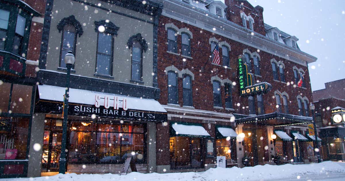 The Black Hawk Hotel, Cedar Falls Roadtrippers