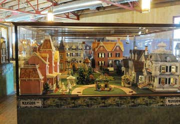 Photo of The Great American Dollhouse Museum
